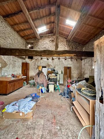 Charmante maison en pierre au cœur d’un hameau paisible