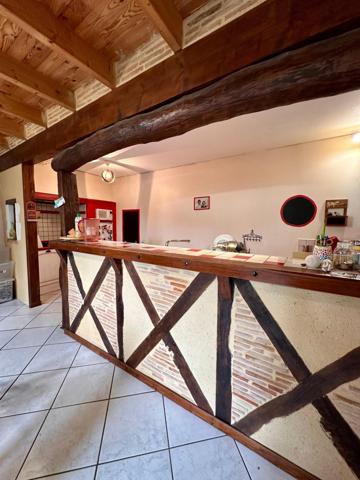 Charmante maison en pierre au cœur d’un hameau paisible