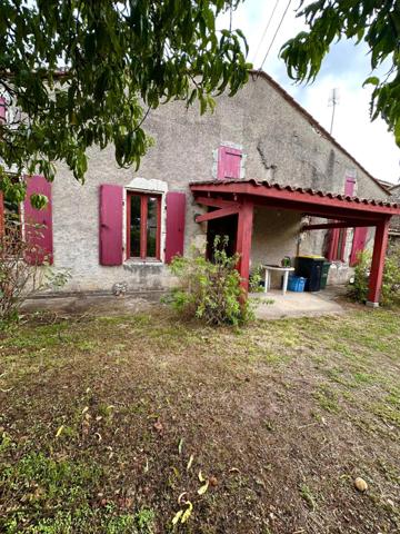 Charmante maison en pierre au cœur d’un hameau paisible