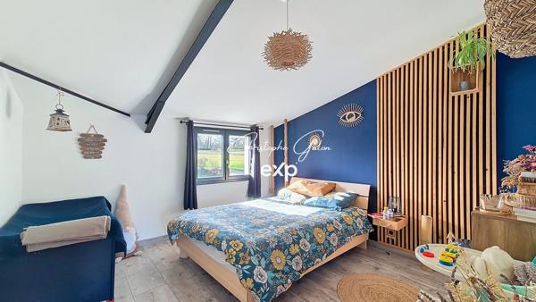 Domaine avec restaurant, habitation en parfait état, gîte, terrain, étang