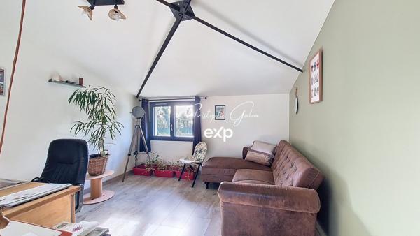 Domaine avec restaurant, habitation en parfait état, gîte, terrain, étang