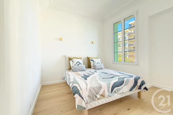Appartement F3 à vendre  3 pièces - 86,27 m 2   NICE  - 06