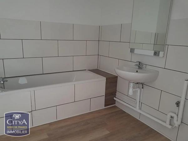 Appartement à louer 3 pièces 74.44m² Lens (62300)