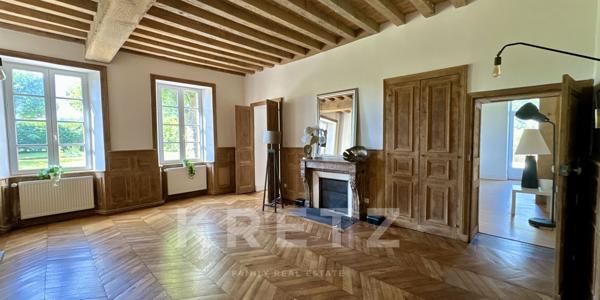 Maison de campagne rénovée avec piscine