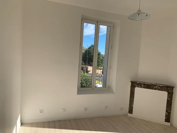 Clermont-Ferrand, Appartement de 108 m 2 de 830 € CC