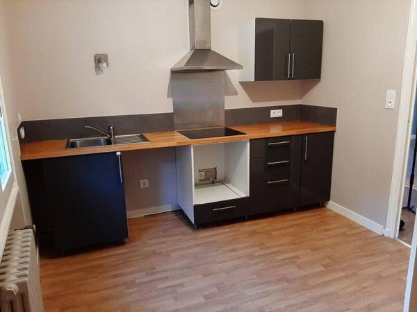 Appartement 3 pièces                                        - 42380 Saint-Bonnet-le-Château Réf : 13218