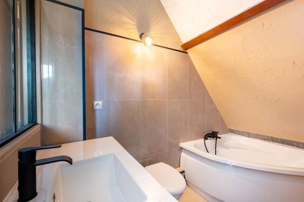 Maison Seraincourt , 6 chambres, 250 m² habitables, 2770 m² parcelle, piscine