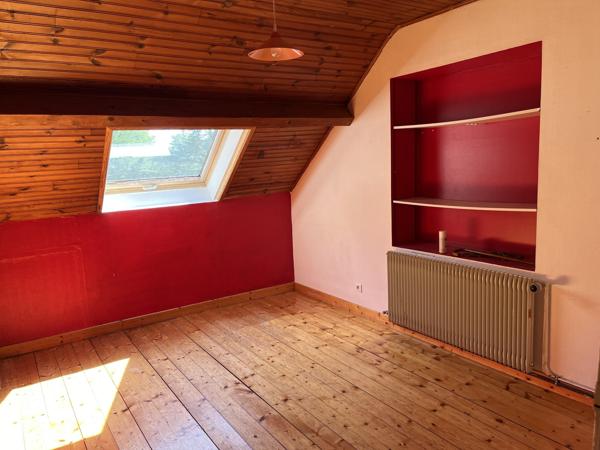 Belle maison familiale 12 pièces, 7 chambres, avec grand jardin et piscine