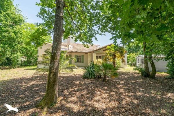 Maison à vendre 700 000 € La Tremblade 9 p 250 m² DPE B