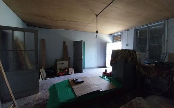 Maison à vendre    7 pièces •  Médis