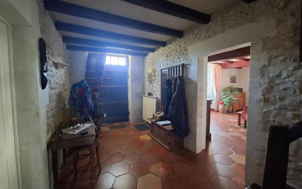 Maison à vendre    7 pièces •  Médis