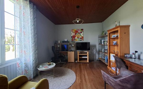 Maison à vendre    7 pièces •  Médis