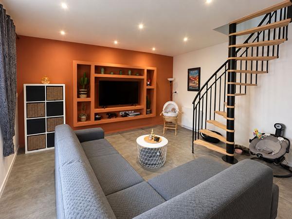 Maison entièrement rénovée avec jardin