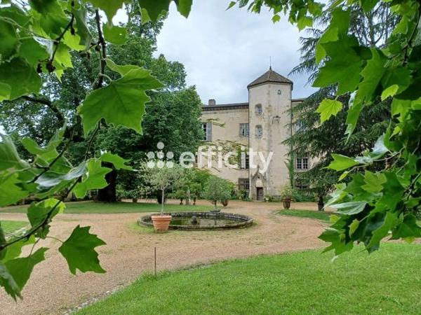 Immeuble 18 pièces - 840 m²