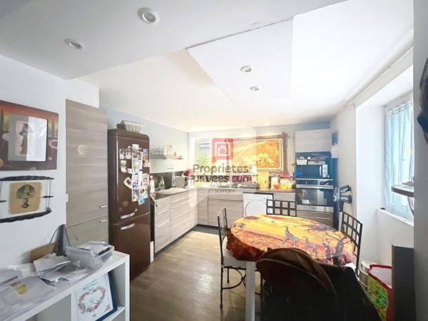 Maison 3 appartements Ugine 13 pièces  200 m2