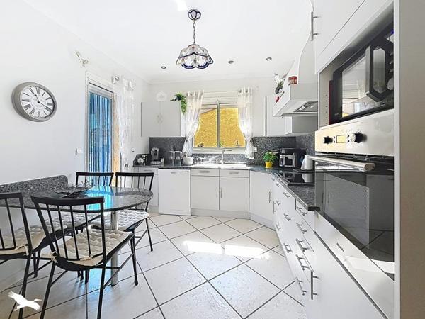 Maison à vendre 525 000 € Frontignan 5 p 168 m² DPE B