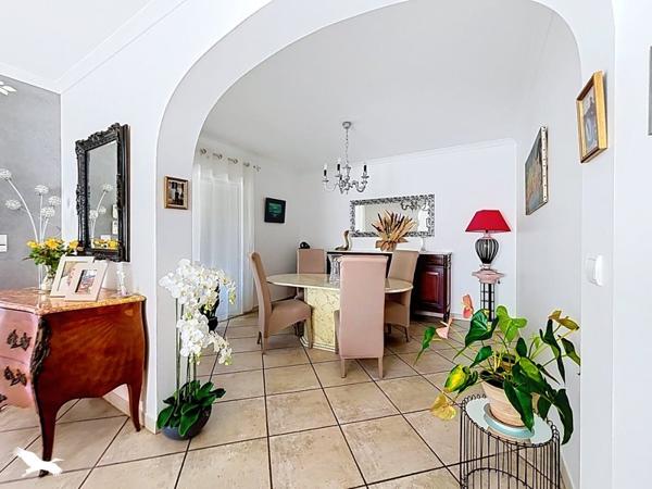 Maison à vendre 525 000 € Frontignan 5 p 168 m² DPE B