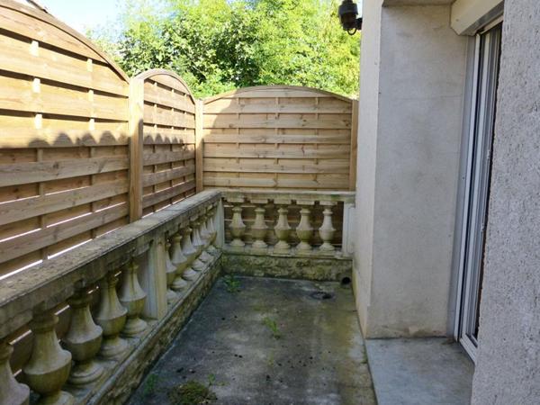 Immeuble Ruelle Sur Touvre 260 m2