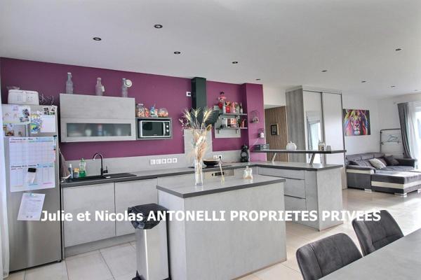 Saint Just Malmont 43240 Maison de ville 197 m² quatre chambres garage et jardin