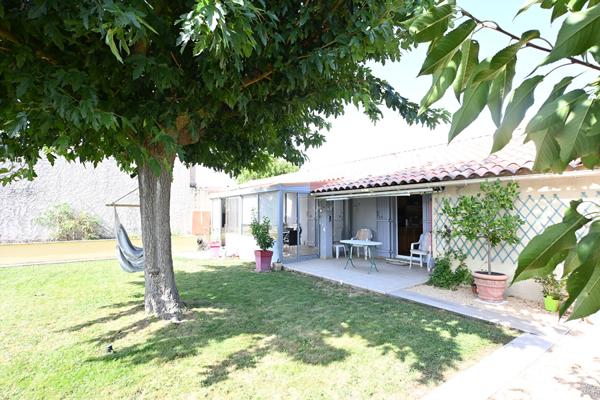 Maison de plain-pied L Isle Sur La Sorgue 4 pièce(s) 95 m2