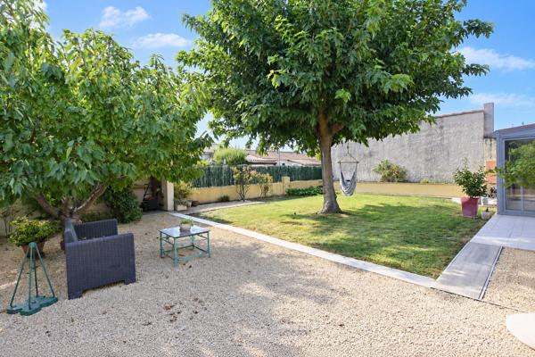 Maison de plain-pied L Isle Sur La Sorgue 4 pièce(s) 95 m2