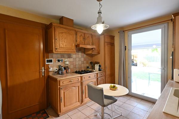 Maison de plain-pied L Isle Sur La Sorgue 4 pièce(s) 95 m2