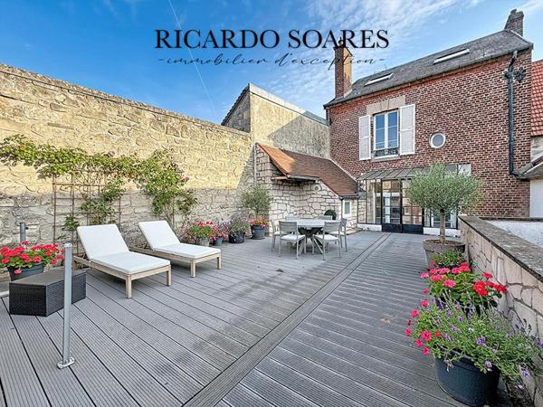 FLEURINES 60700 - MAISON DE VILLE 207m2 / 3 CHAMBRES + 2 STUDIOS / TERRASSE / TERRAIN 534m2 / SOUS-SOL TOTAL