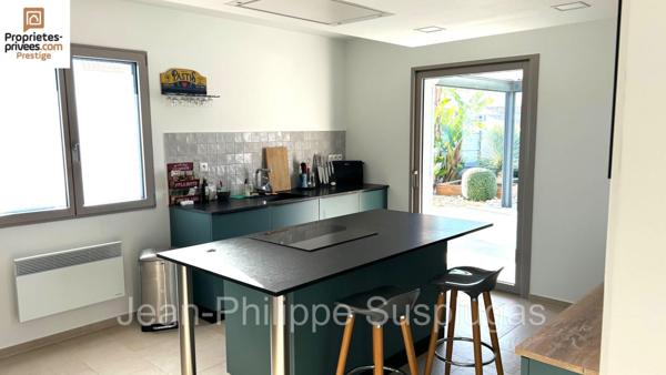 Superbe villa Saint Cyr Sur Mer 6 pièce(s) 163 m2