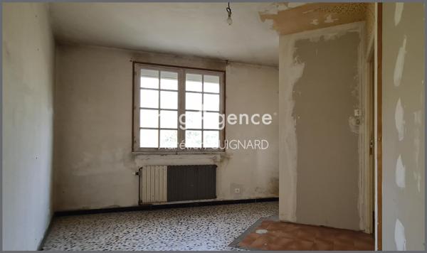 Maison à BRESSUIRE, 79300 - 8 pièces 126m²