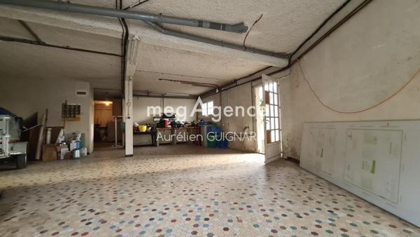 Maison à BRESSUIRE, 79300 - 8 pièces 126m²