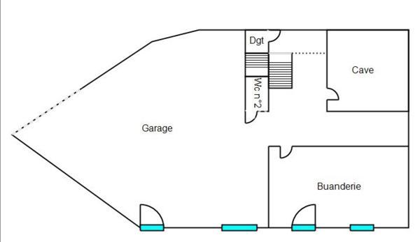 Maison à BRESSUIRE, 79300 - 8 pièces 126m²