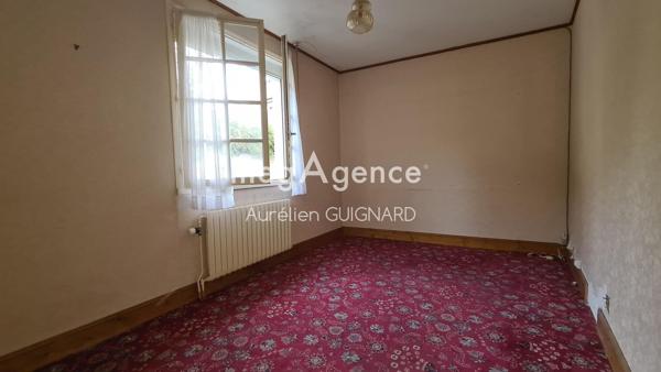 Maison à BRESSUIRE, 79300 - 8 pièces 126m²