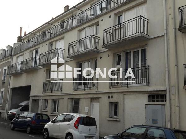 Location Studio 23.9 m² - 264 RUE D'ENTRAIGUES Tours 37000