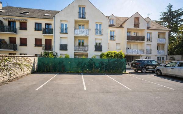 Appartement à vendre    3 pièces • 81 m2 Vaujours