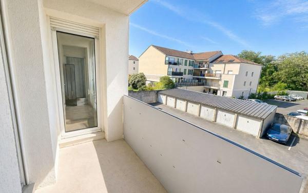 Appartement à vendre    3 pièces • 81 m2 Vaujours