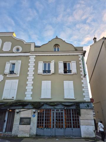 APPARTEMENT AU PIED DE LA GARE