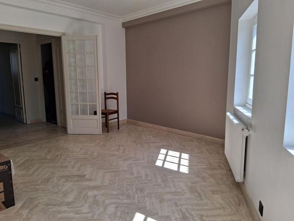 Appartement à vendre à Rennes, 2/3 pièces,très bon état, centre historique; ascenseur; 3è étage.