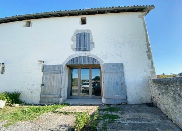 Maison à louer    3 pièces •  Port-de-Lanne