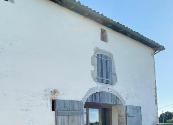 Maison à louer    3 pièces •  Port-de-Lanne