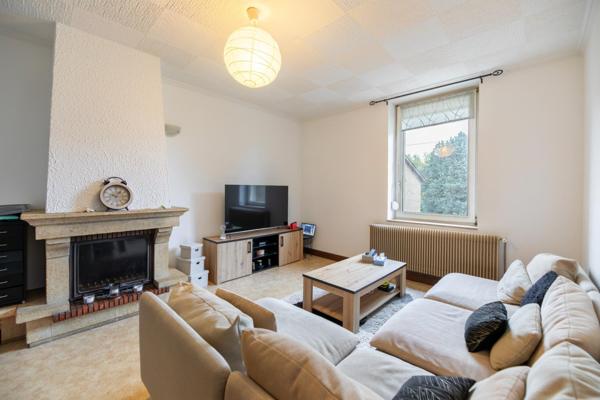 Immeuble de rapport  de 3 appartements (T2 et 2 T4) avec jardin, caves et garages