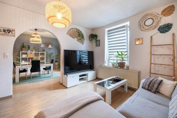 Immeuble de rapport  de 3 appartements (T2 et 2 T4) avec jardin, caves et garages