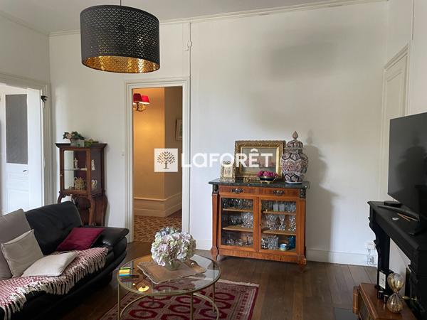 Achat immeuble Saint-Étienne - 9 pièce(s) - 750 m² - 835 000 €