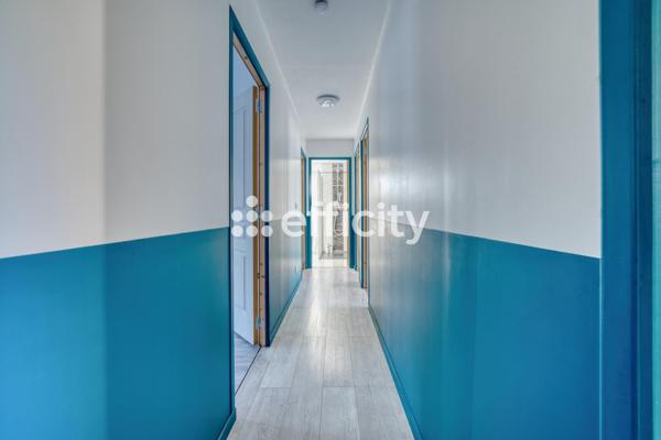 Maison
         5 pièces
        - 120 m² Exclusivité 319 000 € *
