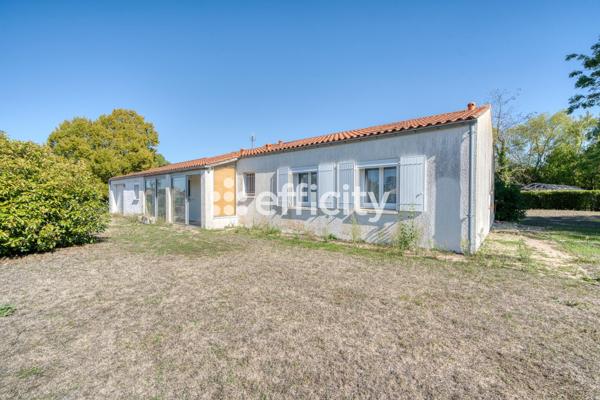 Maison
         5 pièces
        - 120 m² Exclusivité 319 000 € *