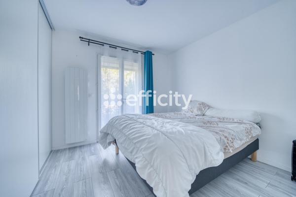 Maison
         5 pièces
        - 120 m² Exclusivité 319 000 € *