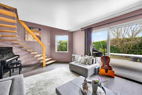 Maison à vendre 8 pièces PREVESSIN MOENS (01)