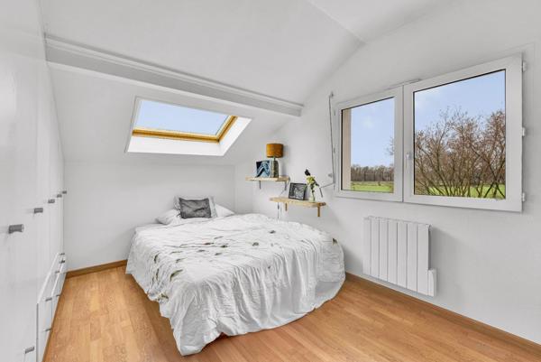 Maison à vendre 8 pièces PREVESSIN MOENS (01)