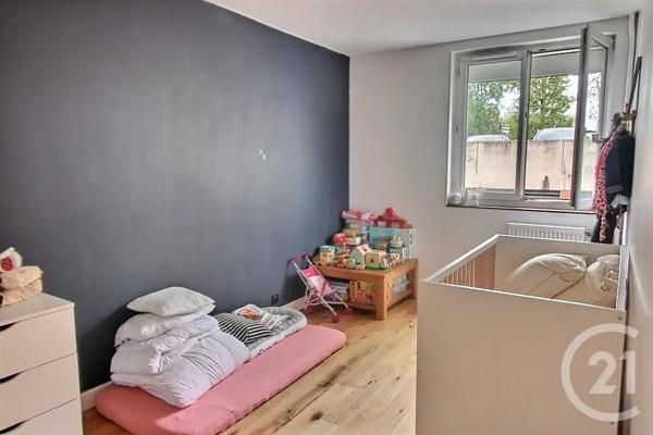 Appartement F2 à vendre  2 pièces - 50,70 m 2   ROSNY SOUS BOIS  - 93