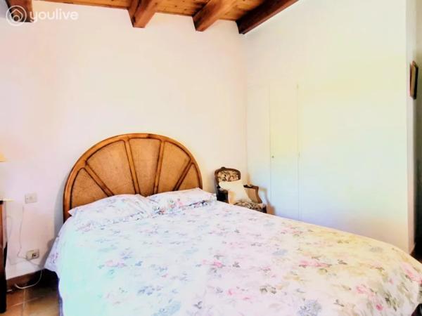 L’ÉPINE – MAISON AU CALME AVEC 720 M² DE TERRAIN À QUELQUES MINUTES DES PLAGES