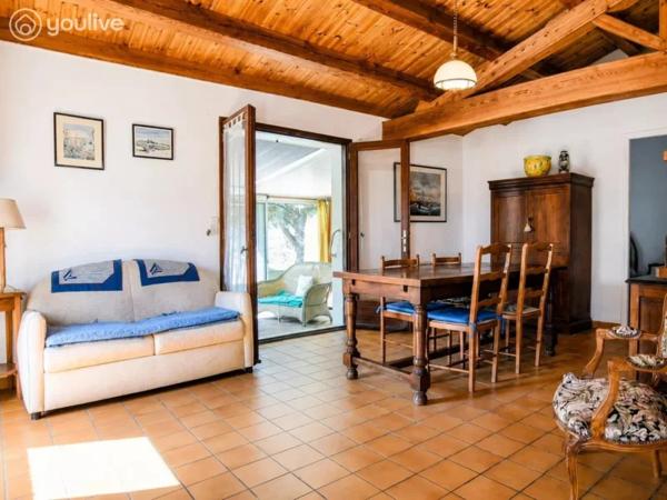L’ÉPINE – MAISON AU CALME AVEC 720 M² DE TERRAIN À QUELQUES MINUTES DES PLAGES